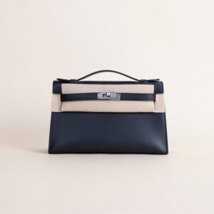 f24c2c8c5a42bf79484b1aa044ba2edc_900x.jpg Kelly pochette Swift 89 Noir PHW